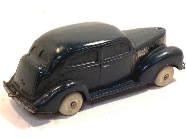 And the same car, from the passenger's left rear quarter.