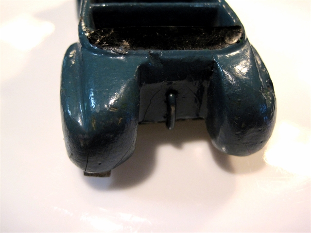 Another view of the Lincoln.