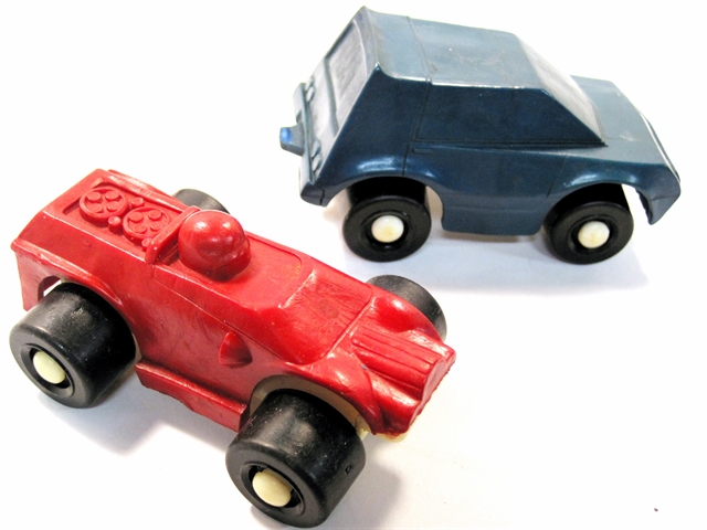 A blue Gremlin and a red armored car. Very nice.